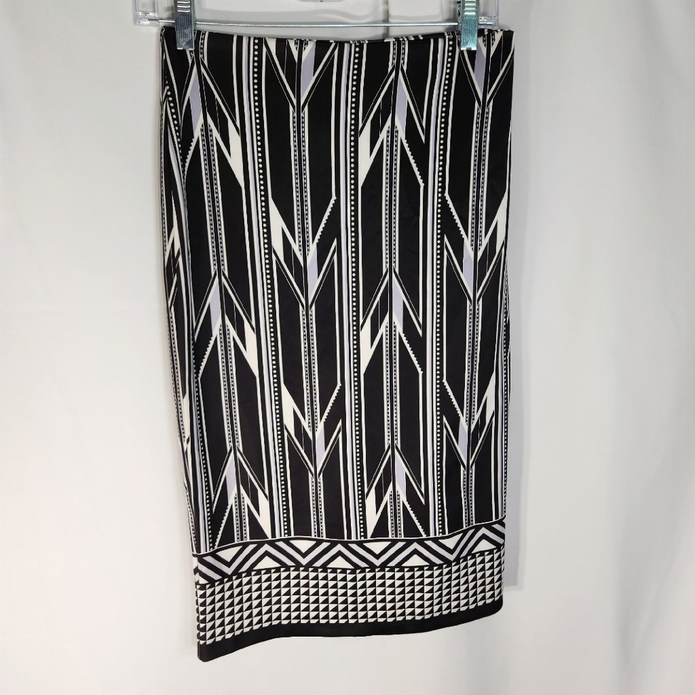 New York & Company Stretch NWT  Black White Purple Geometric Pattern Skirt Sz 0